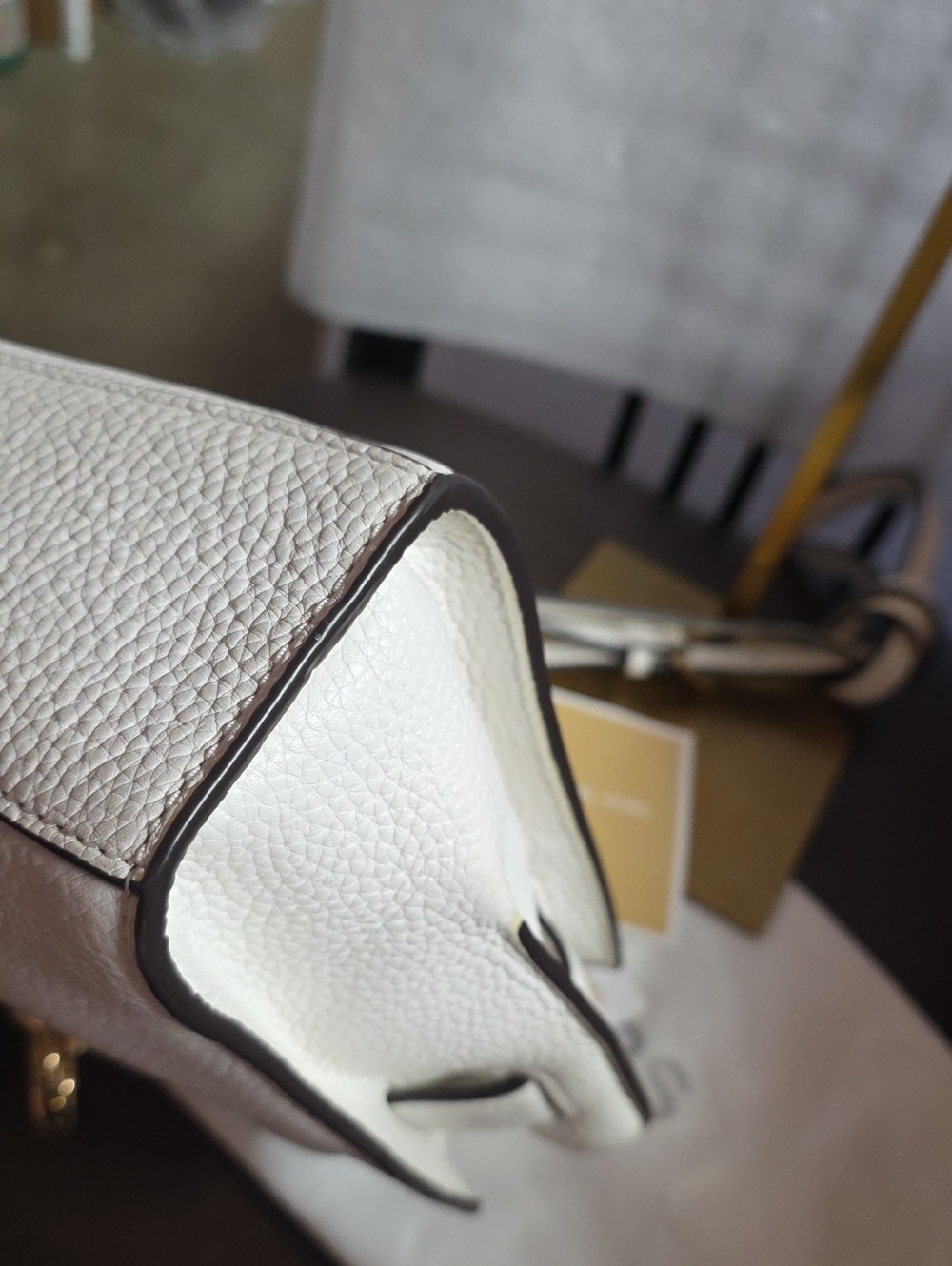 Michael Kors White Pebbled Leather Crossbody Hamilton Traveler Nwt - Picture 12 of 16